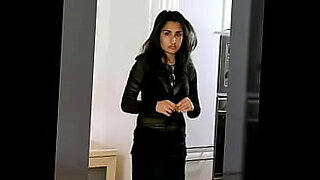 husband-coaches-wife-cuckold