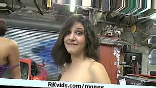check student shows her boobs for money