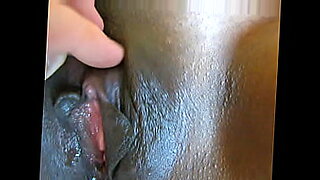 red-tube-porn-machine-squirt