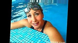 wife swimming pool blowjob