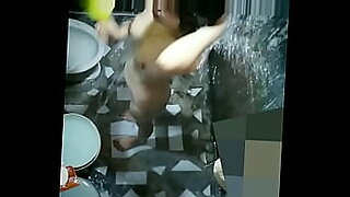 garil sex in machine after coming water