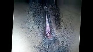 culona-dildo-the-wall-webcam