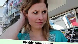 las-colegialas-se-divierten-escenas-porno
