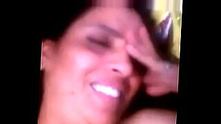 kerala aunty boobs pressing videos