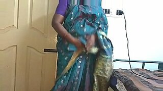 villege anti sex wite sari