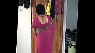 indian anuty saree sex nipples show